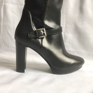 Black Boots size 5 Nine West Kacie